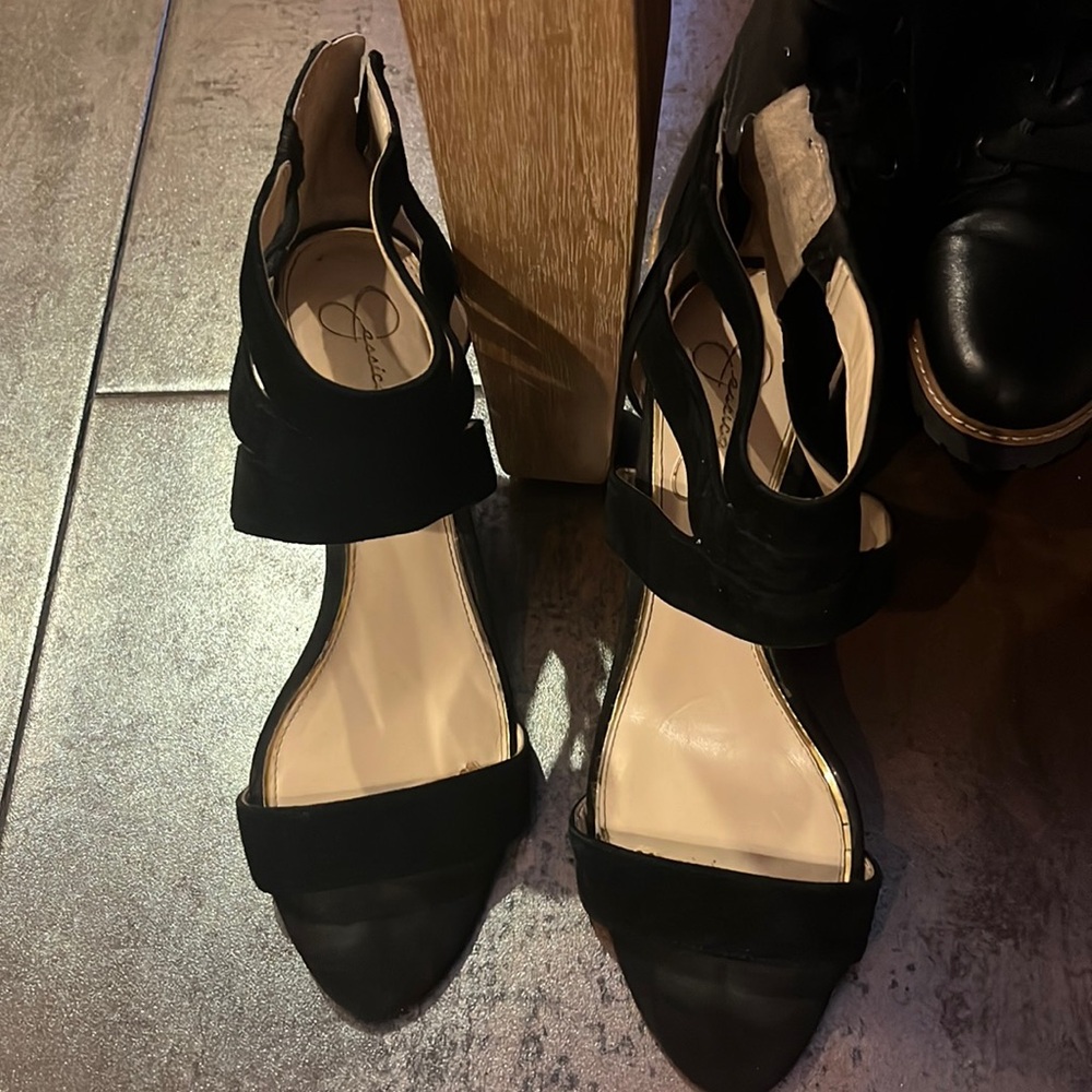 Jessica Simpson heels